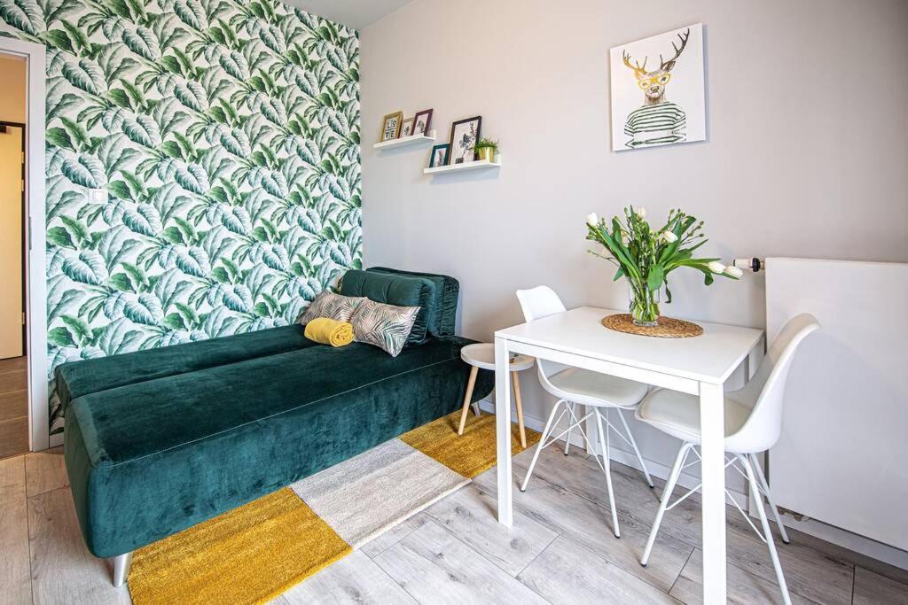 Apartament With Garden Bezplatny Parking !!! Cracovia Exterior foto